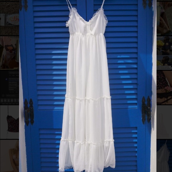 NWT Chicwish Maxi Chiffon Bridal Dress Small - Picture 1 of 8